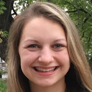 Meet your Posher, Emily